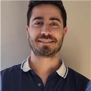 Soy una persona muy perseverante. Tengo mucha paciencia y explico las cosas de diferentes maneras. Puedo dar clases a estudiantes de primaria y secundaria.